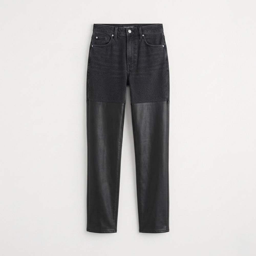 NWOT Abercrombie & Fitch Curve Love Ultra High Rise 90s Straight Leather Jean
